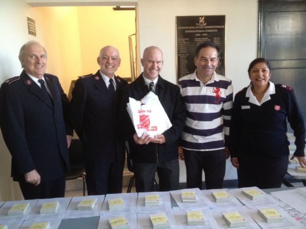 Marrickville/Dulwich Hill Zone Chairman Aris Dendrinos, Lieutenant Tara McGuigan & Newington College Head of Service Learning Mick Madden (holding bags) are joined at Newington by Lieut-Colonel Peter Laws & Colonel Richard Munn. 