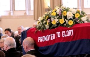 Salvationists and friends celebrate and thank God for the life of General John Gowans